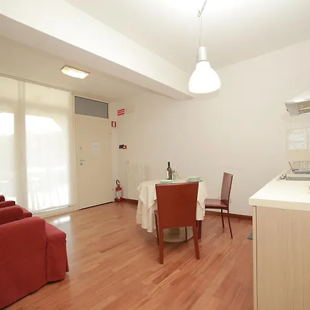Shanti House Apartment
